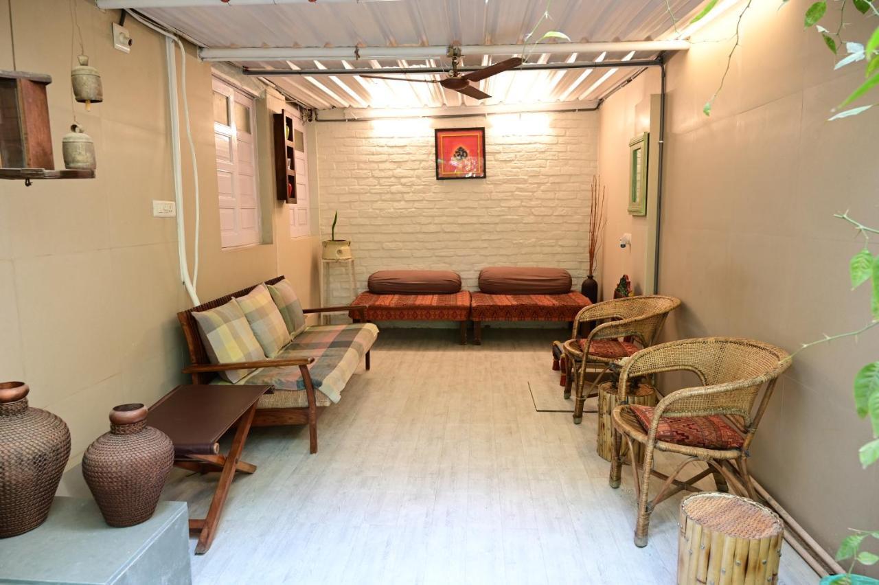 Srinekatan Heritage Villa Homestay 阿穆达巴 外观 照片