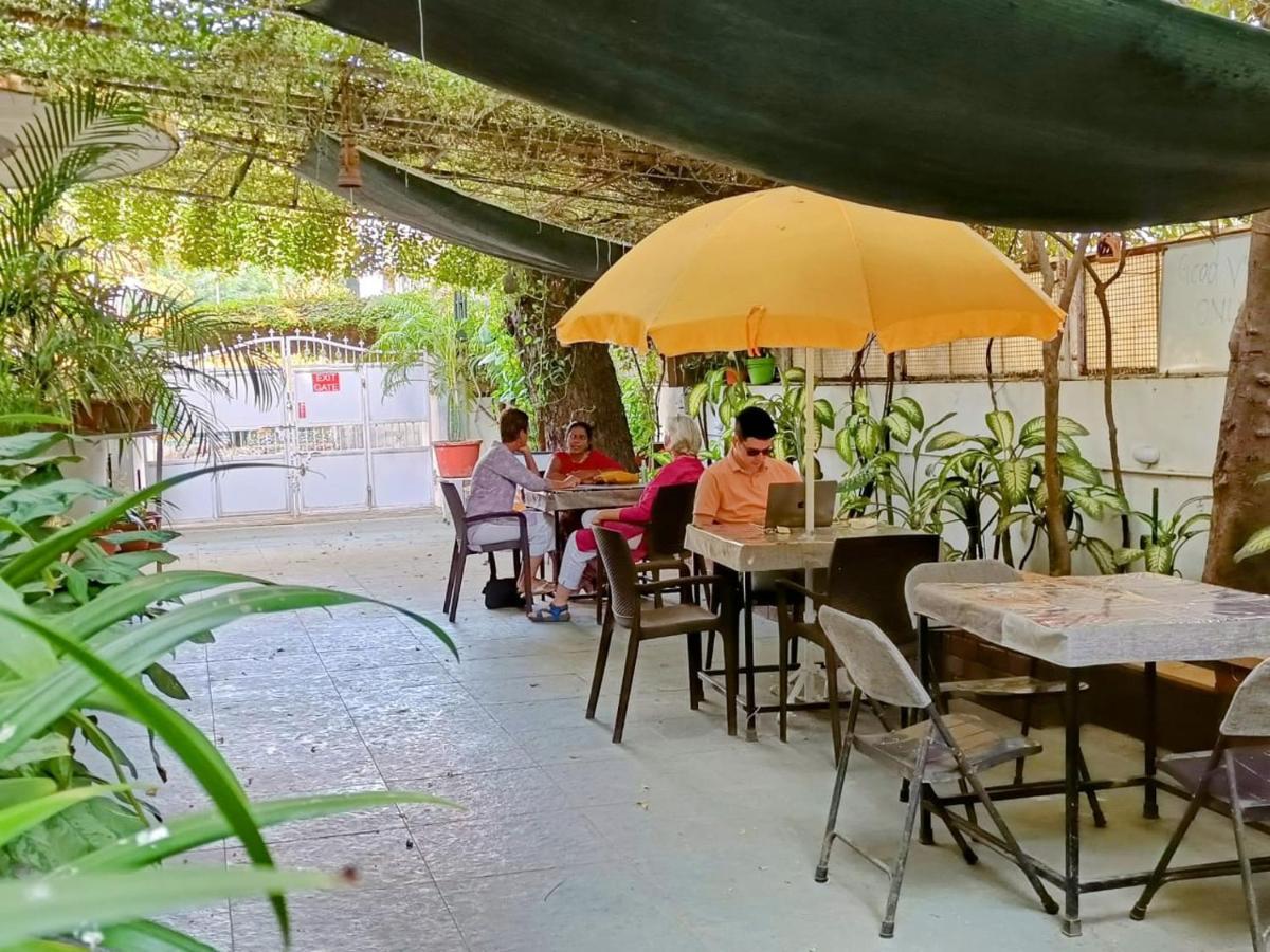 Srinekatan Heritage Villa Homestay 阿穆达巴 外观 照片