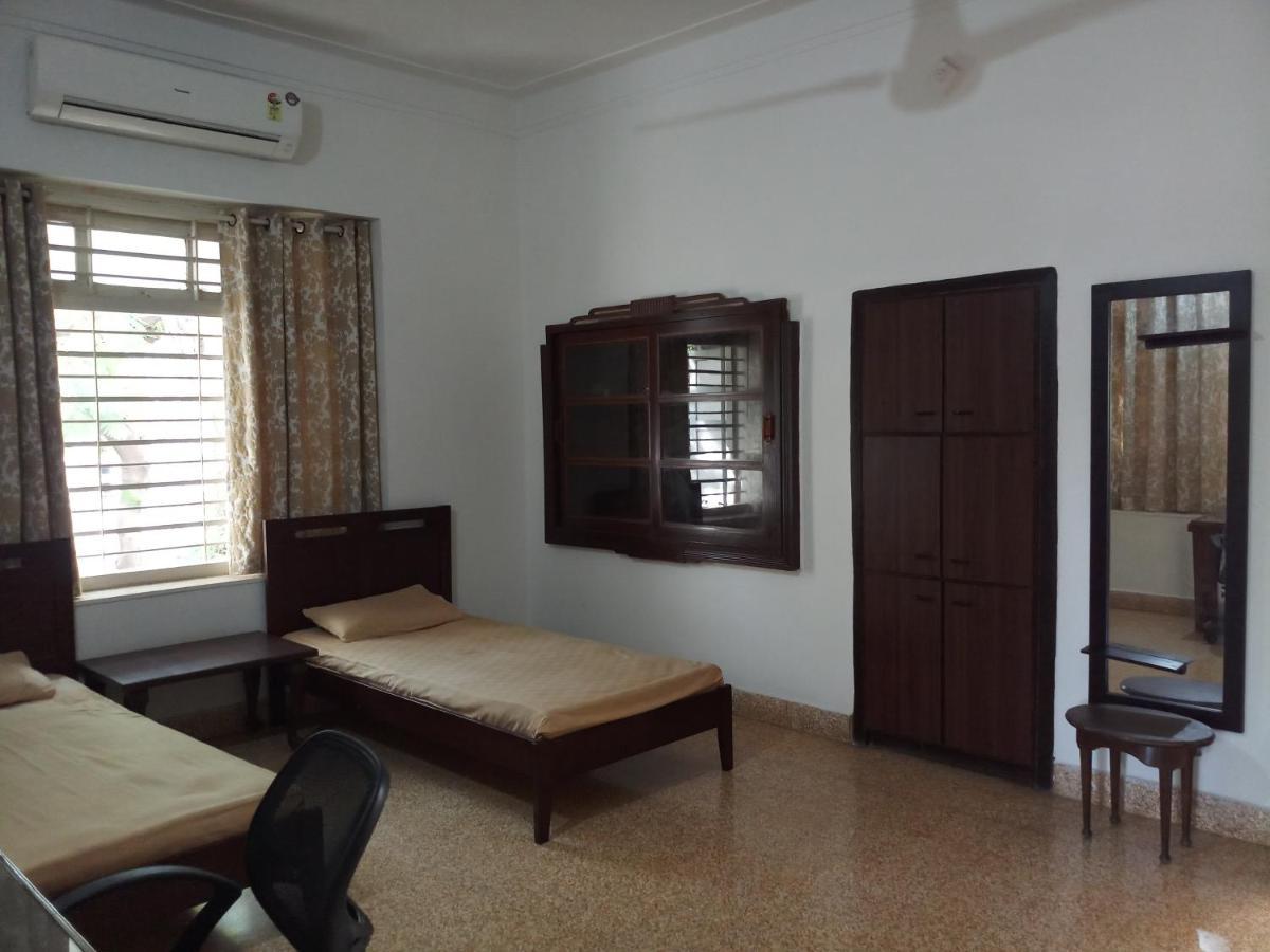 Srinekatan Heritage Villa Homestay 阿穆达巴 外观 照片