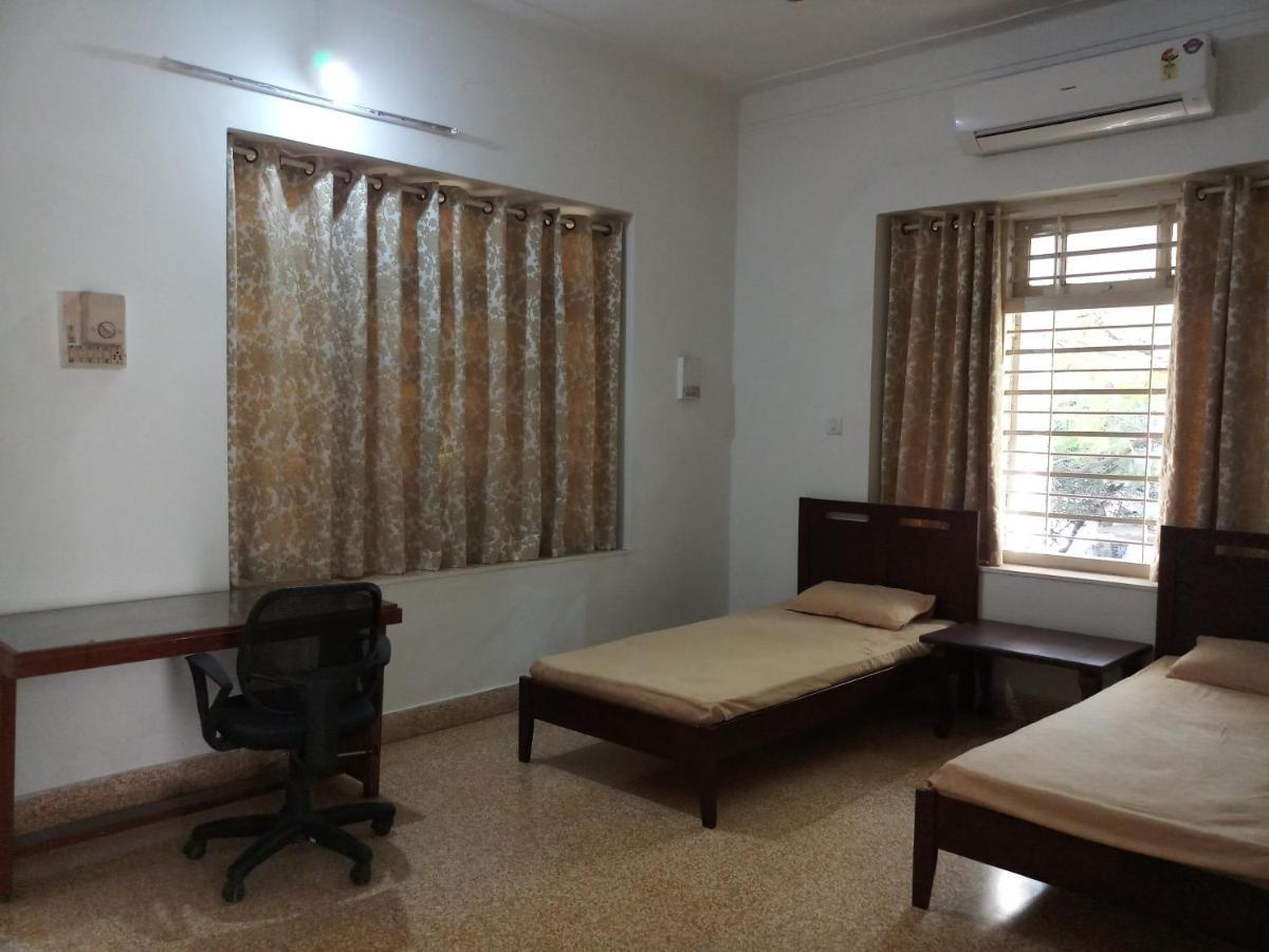 Srinekatan Heritage Villa Homestay 阿穆达巴 外观 照片
