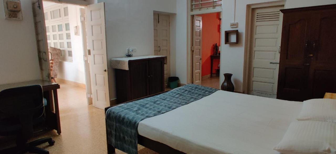 Srinekatan Heritage Villa Homestay 阿穆达巴 外观 照片