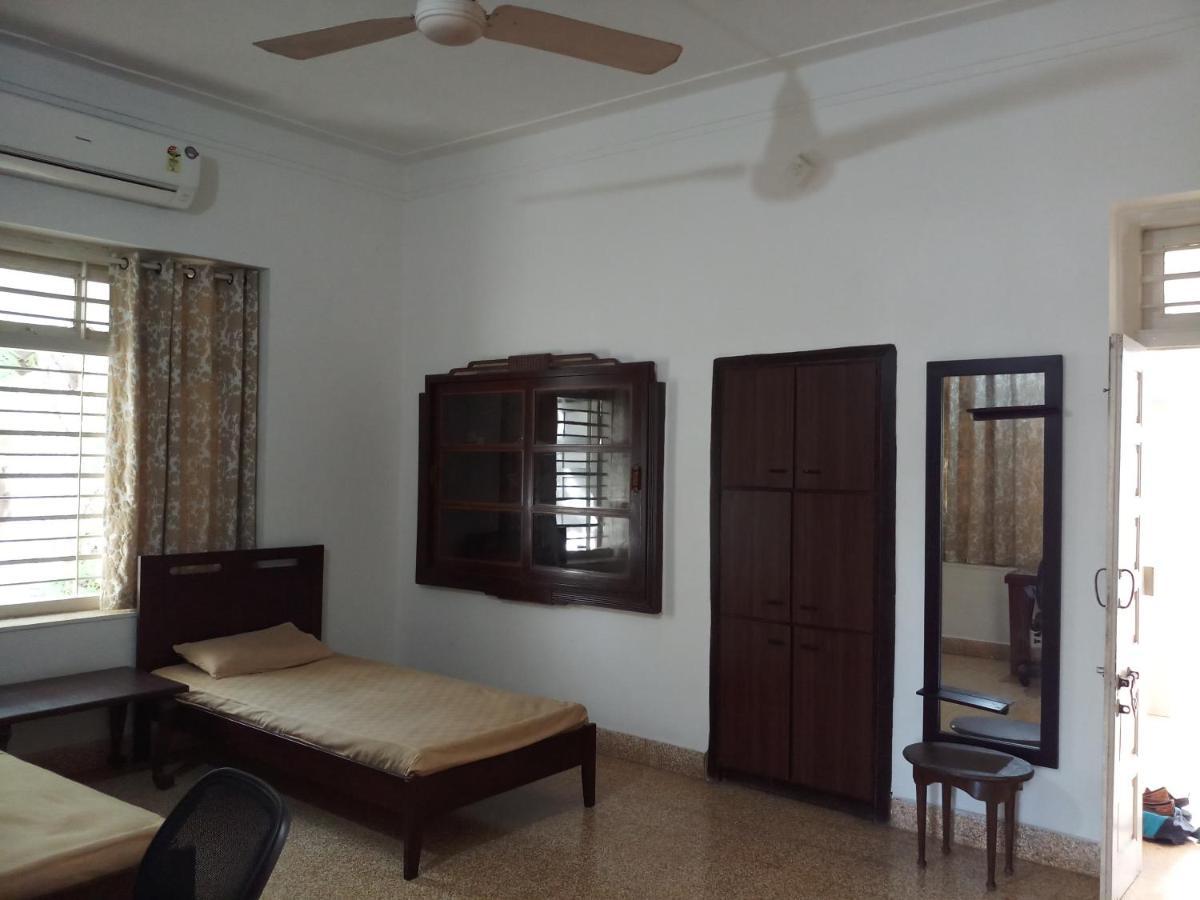 Srinekatan Heritage Villa Homestay 阿穆达巴 外观 照片