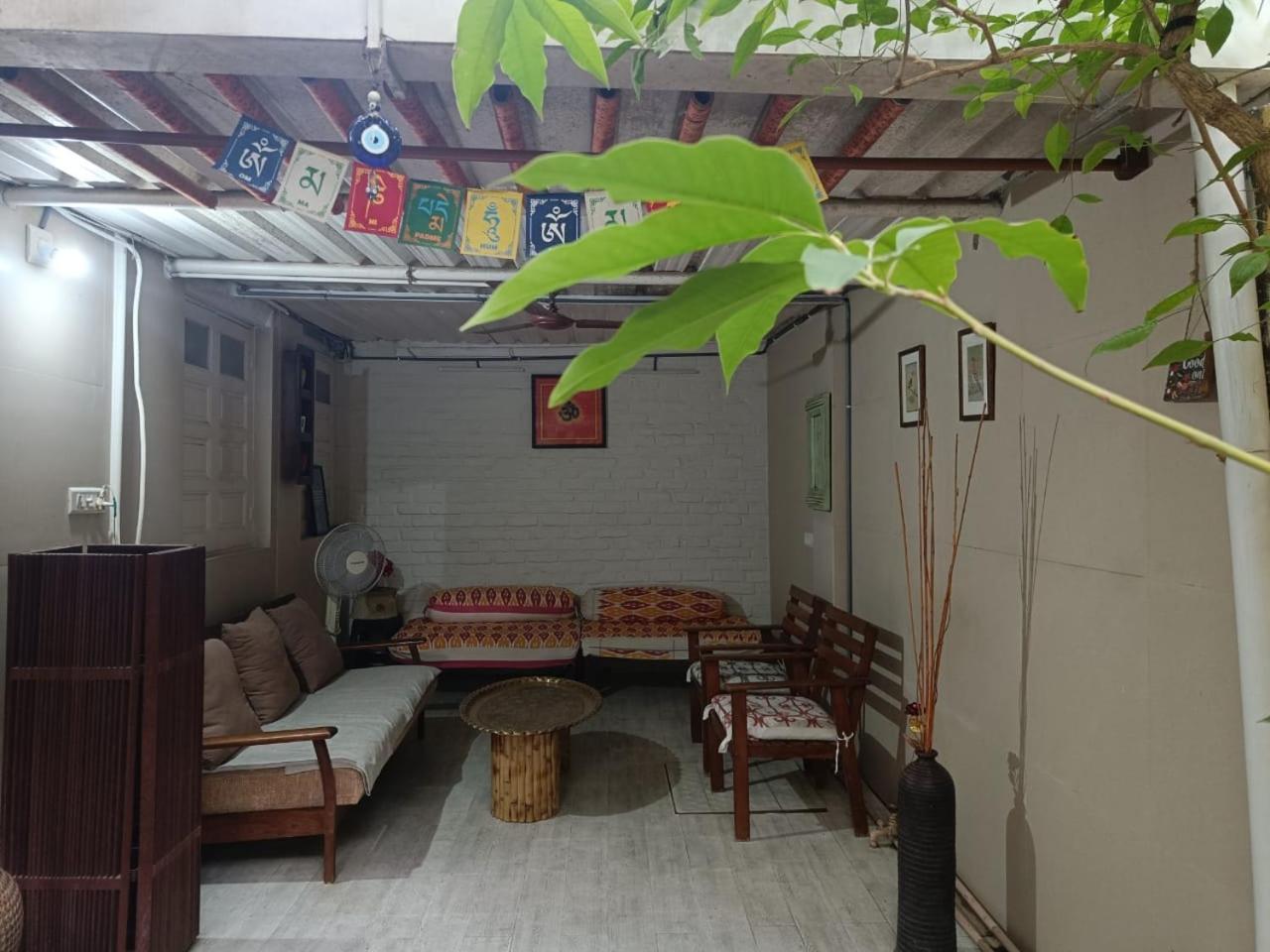 Srinekatan Heritage Villa Homestay 阿穆达巴 外观 照片