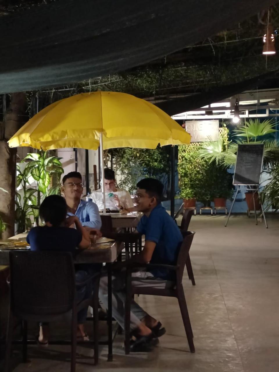Srinekatan Heritage Villa Homestay 阿穆达巴 外观 照片